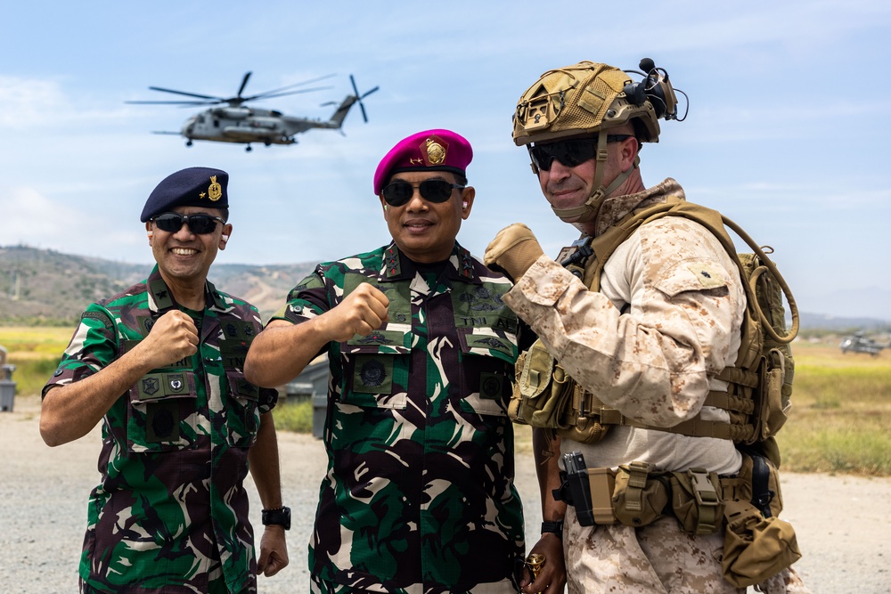 U.S. Marines and Indonesian Korps Marinir perform air raids at the infantry immersion trainer