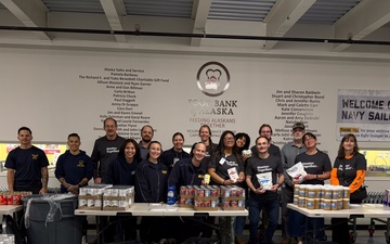 Sailors Join Forces with Alaskans to Fight Hunger During Navy Week