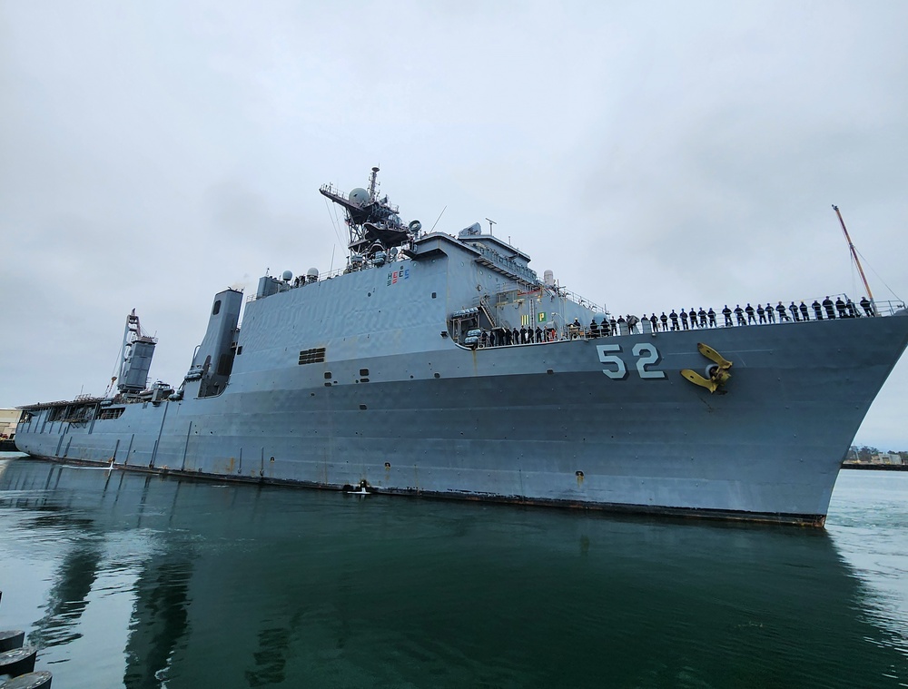 "Nation's Battle Cry" USS Pearl Harbor conducts NBVC Port Call