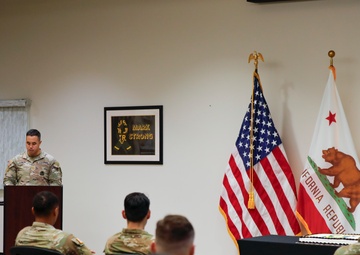 720th Military Police Battalion cake cutting ceremony
