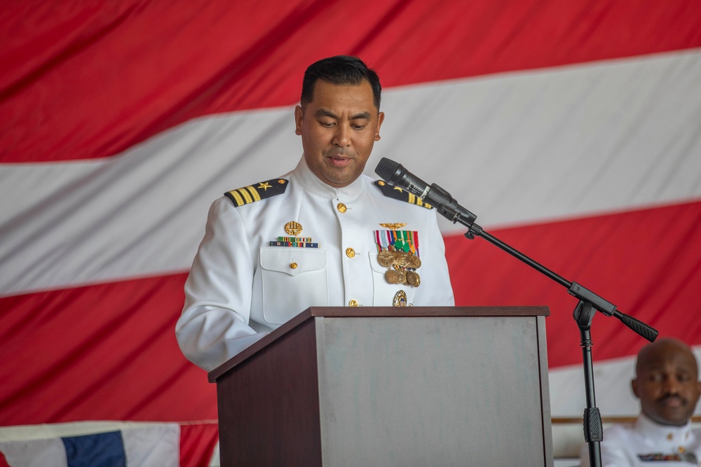 Airborne Command &amp; Control and Logistics Weapons School Holds Change of Command Ceremony