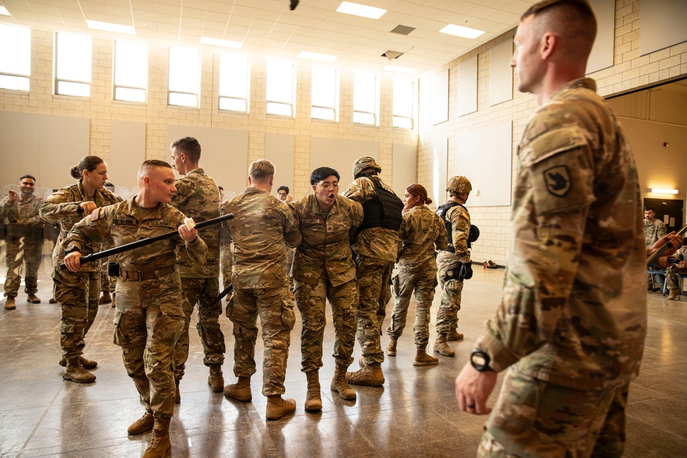 506th, 39th Military Police Detachment conducts Military Assistance for Civil Disturbances training