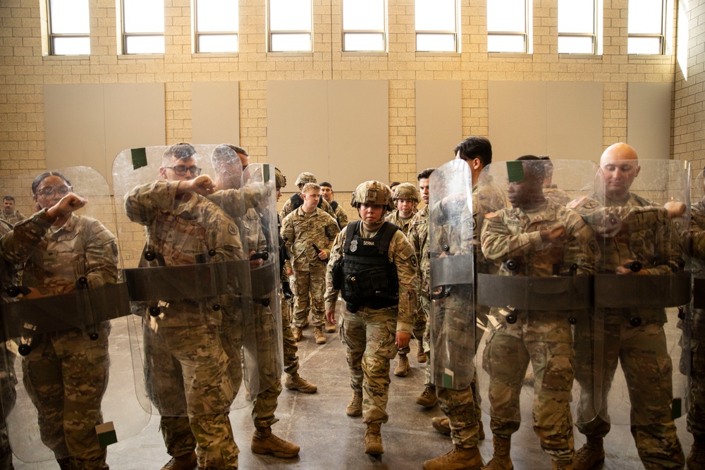 506th, 39th Military Police Detachment conducts Military Assistance for Civil Disturbances training