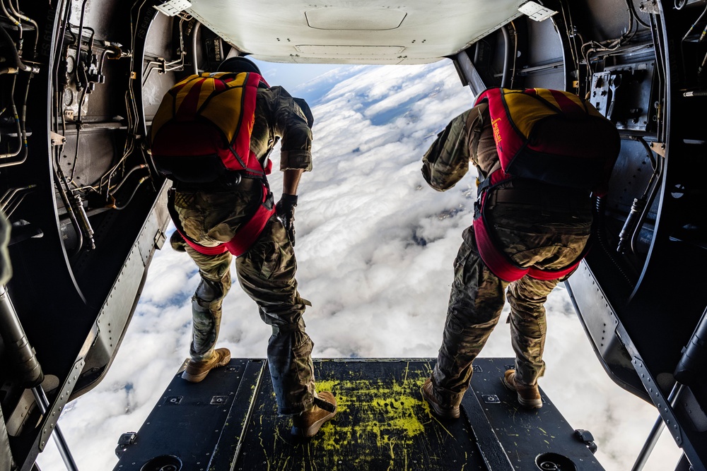 Army Heritage Week 2025 Osprey Jump