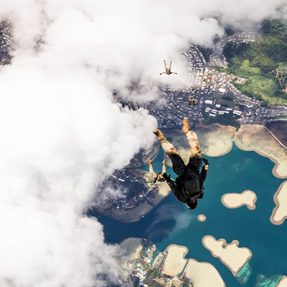 Army Heritage Week 2025 Osprey Jump