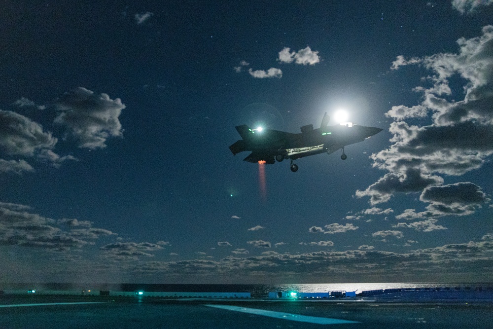 31st MEU | Night flight operations