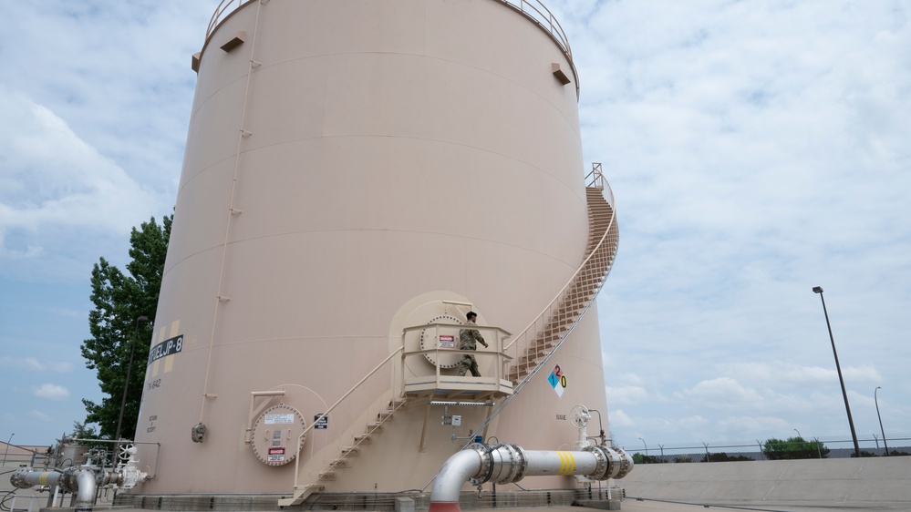 30-year old fuels hydrant system supports B-1 beddown, sustains Global Hawk operations
