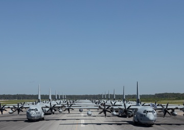 VMGR-252 conducts surge operations