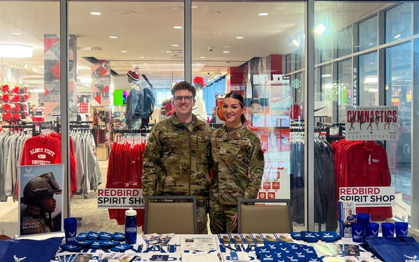 How One Illinois Airman Is Building New Partnerships for Veterans in the ISU Campus Community