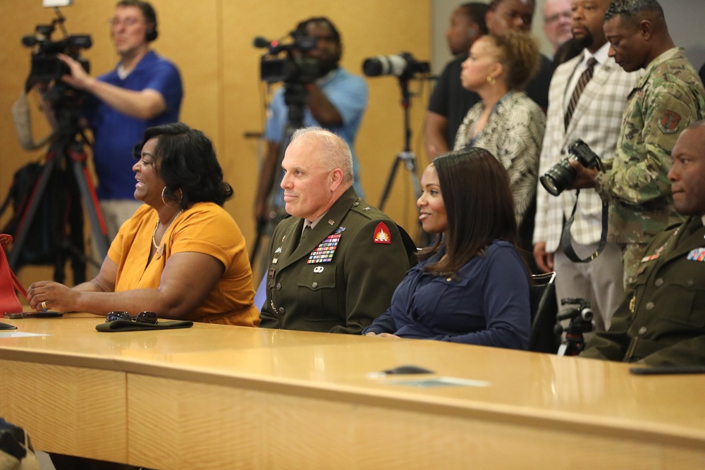 DC Army National Guard and Metropolitan Police Department (MPD) PaYS Signing Ceremony