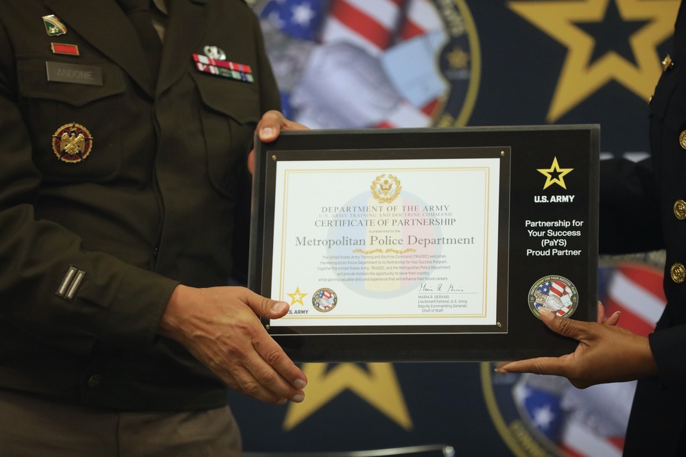 DC Army National Guard and Metropolitan Police Department (MPD) PaYS Signing Ceremony