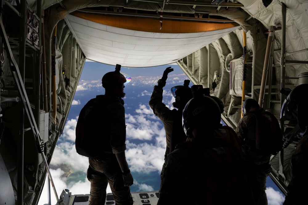 Army Heritage Week 2025 C-130 Jump