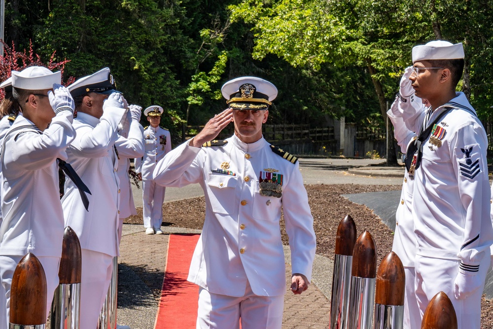 Cmdr. Nauta Assumes Command of USS Maine Blue Crew