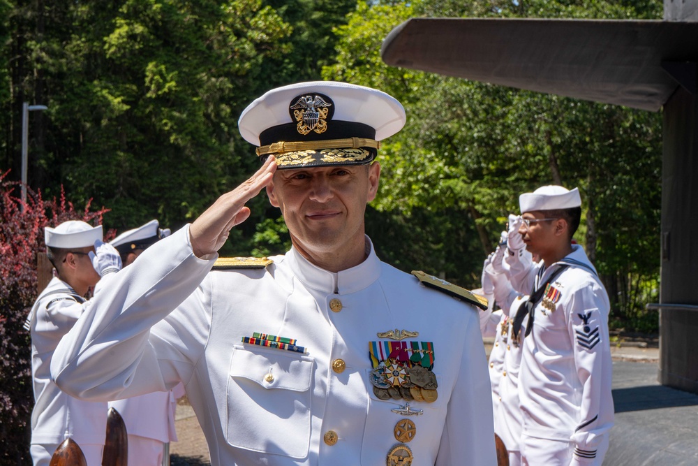 Cmdr. Nauta Assumes Command of USS Maine Blue Crew