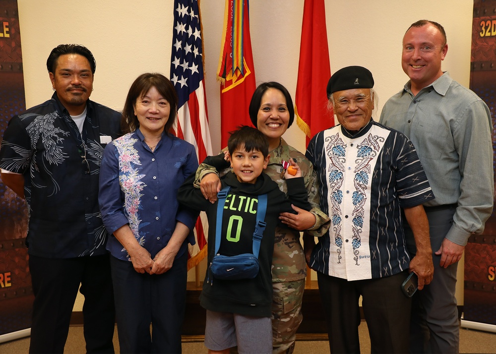 U.S. Army Signal Lt. Col. Retires