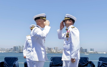 USS Abraham Lincoln Changes Command