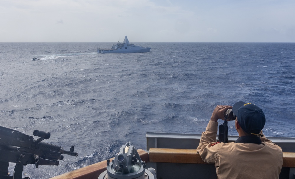 USS Cole, Dutch Navy, Conduct At-Sea Contraband Transfer, Train for Interoperability