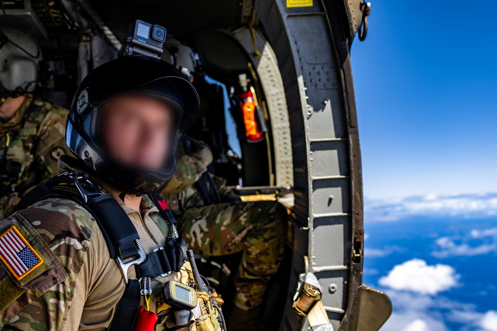 Army Heritage Week 2025 Blackhawk Paradrop