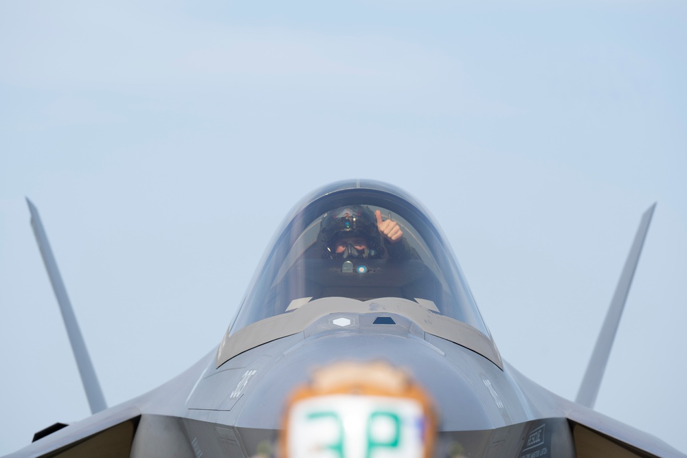 U.S. Navy F-35s launch during Red Flag-Alaska 25-2