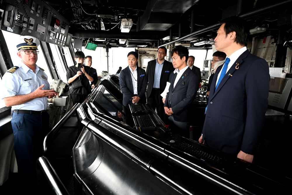 USCG Cutter Stratton (WMSL 752) arrives in Kagoshima, Japan, commences trilateral engagements with Japan Coast Guard and Philippine Coast Guard