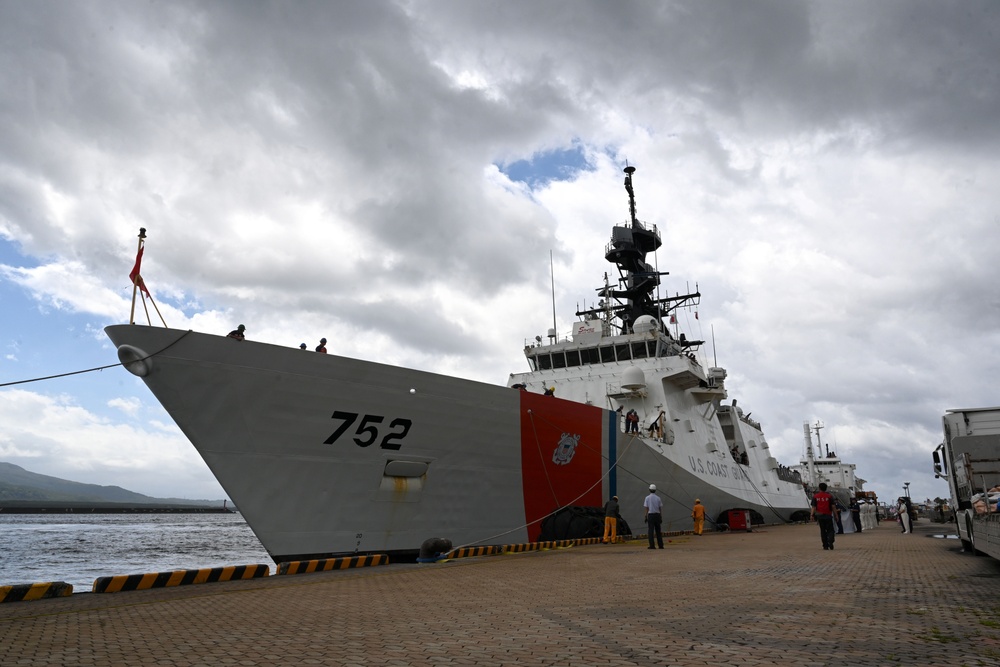 USCG Cutter Stratton (WMSL 752) arrives in Kagoshima, Japan, commences trilateral engagements with Japan Coast Guard and Philippine Coast Guard
