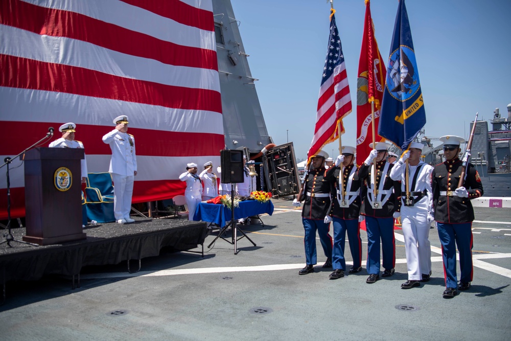 Expeditionary Strike Group 3 Holds Change of Command