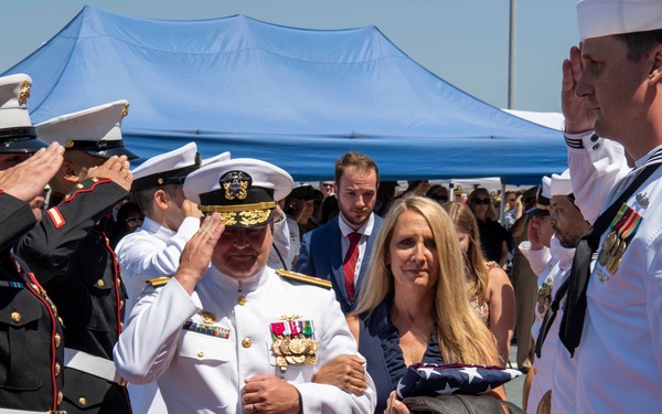 Expeditionary Strike Group 3 changes command