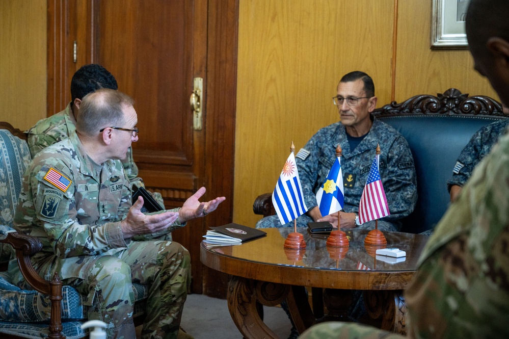 Connecticut Guard Meets with Uruguayan Navy Leaders