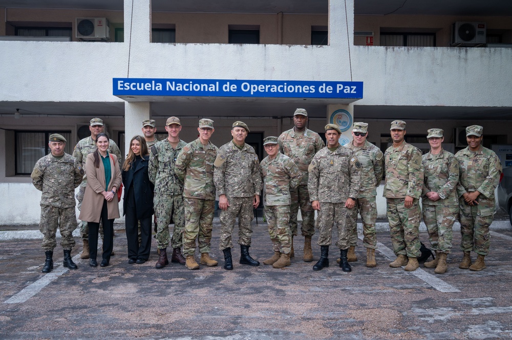 Connecticut Guard, Uruguayan Forces Highlight Peacekeeping Partnership at ENOPU