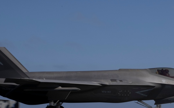 George Washington Conducts Flight Operations