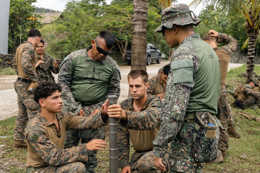 KAMANDAG 9: MRF-D 25.3 and PMC participate in a SMEE