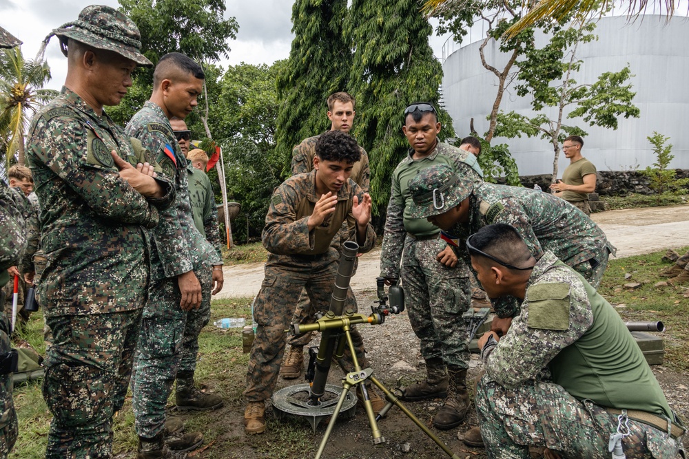 KAMANDAG 9: MRF-D 25.3 and PMC participate in a SMEE