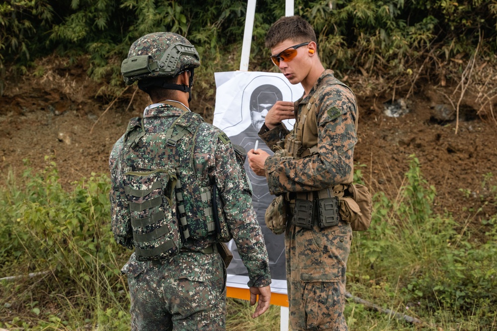 KAMANDAG 9: MRF-D 25.3 and PMC participate in a range SMEE