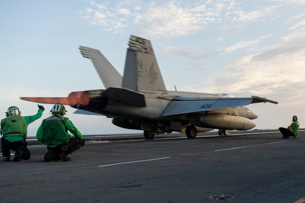 USS George Washington Conducts Flight Operations