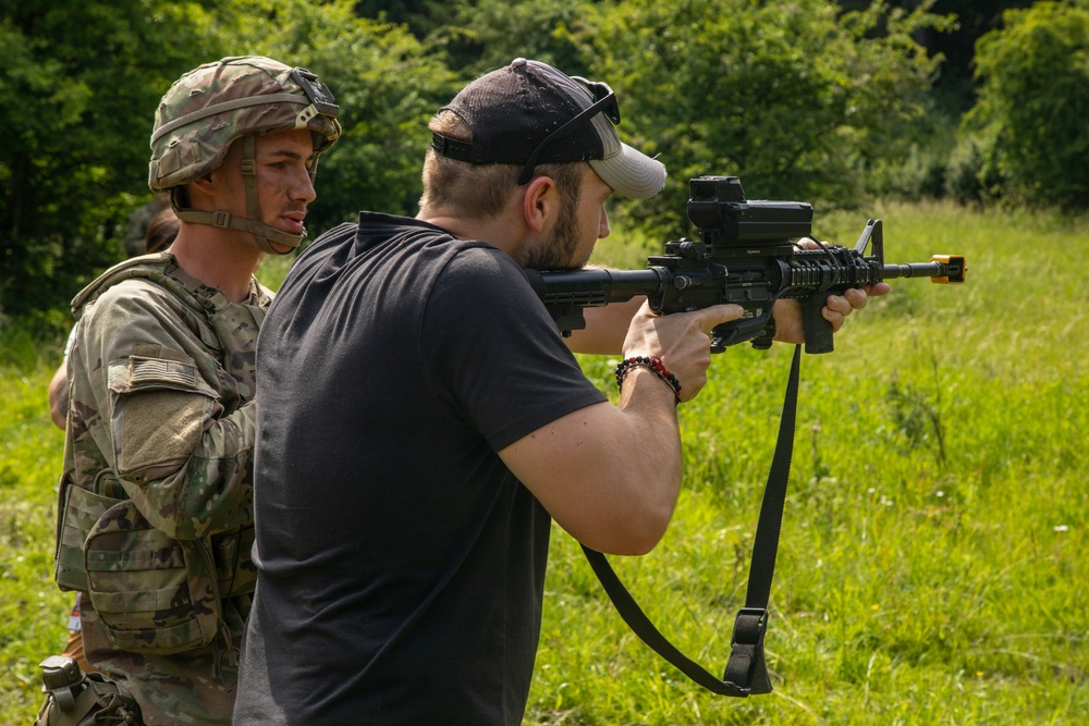 U.S. Army Chief of Staff’s Chief Tech Officer visits Project Flytrap