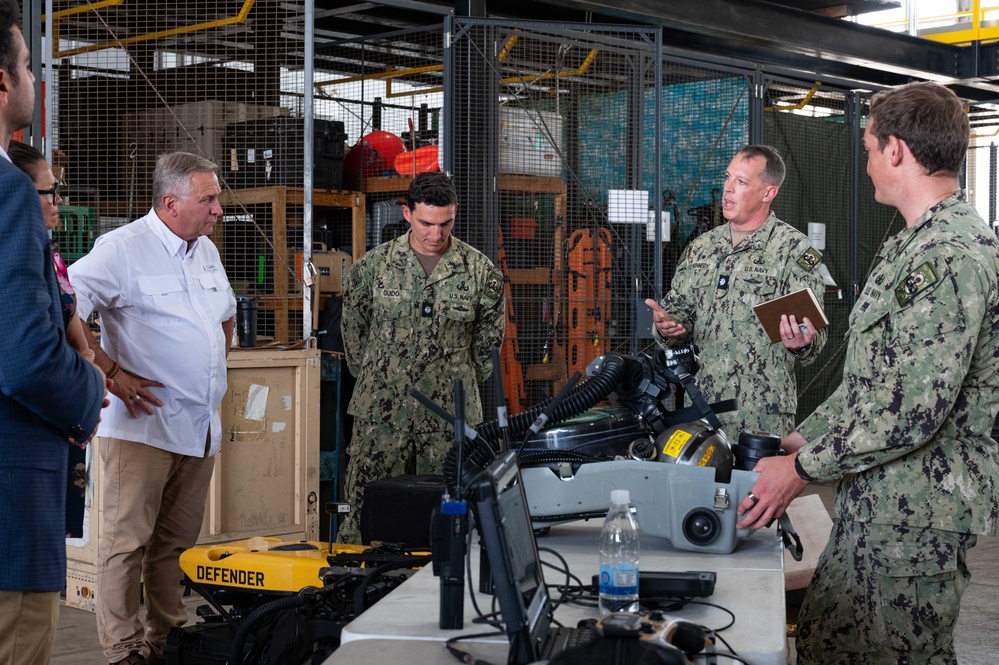 Chairman, House Committee on Veteran's Affairs Visits NAVSTA Rota