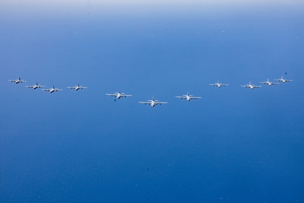 VMGR-252 conducts surge operations