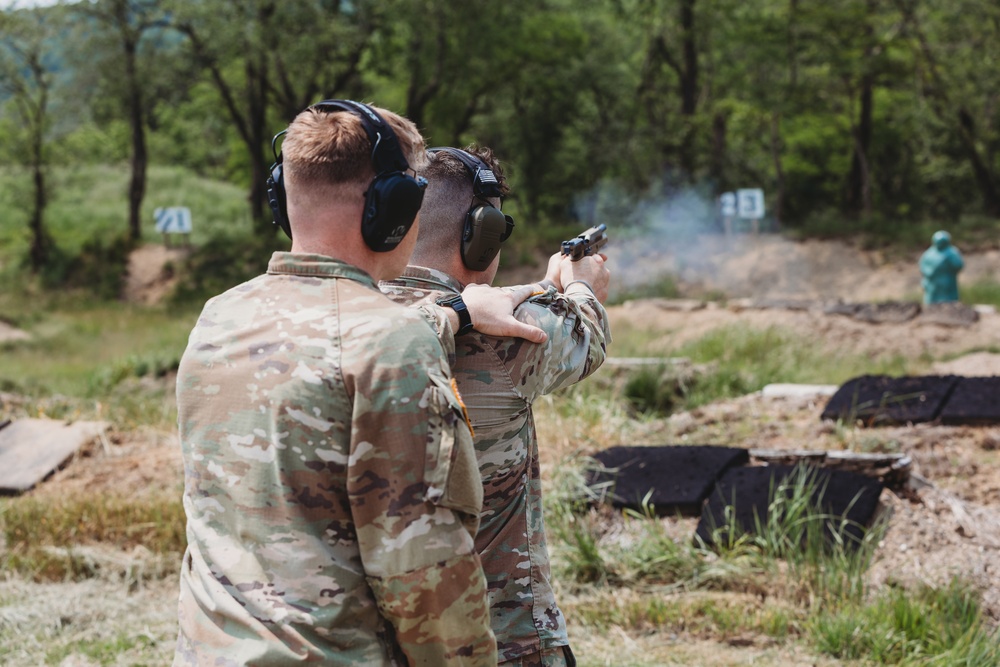 1-112 IN BN Qualifies at the M17 Range