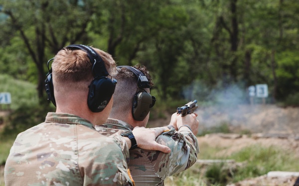 1-112 IN BN Qualifies at the M17 Range