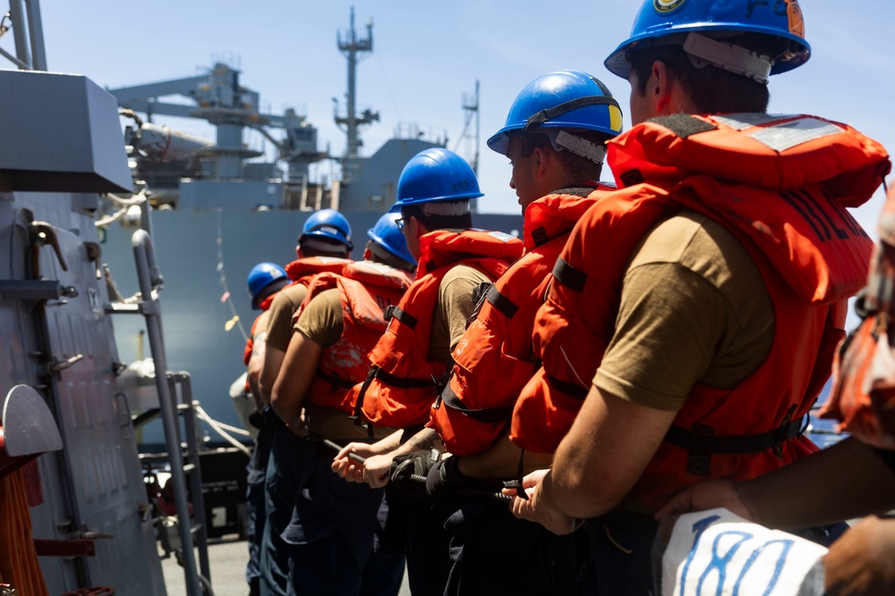 Shoup conducts replenishment-at-sea