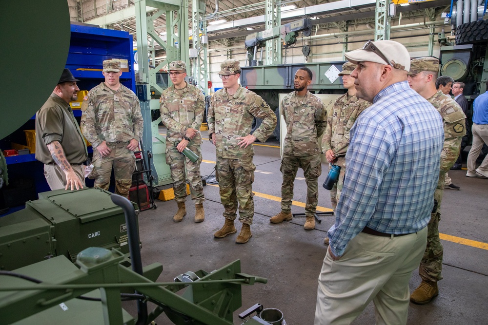 As part of CTLT, the cadets, along with their sponsors, toured MSC-K’s Heavy Equipment Division (HED), gaining valuable insights into the Directorate for Maintenance’s critical capabilities and resources on Jun. 17.
