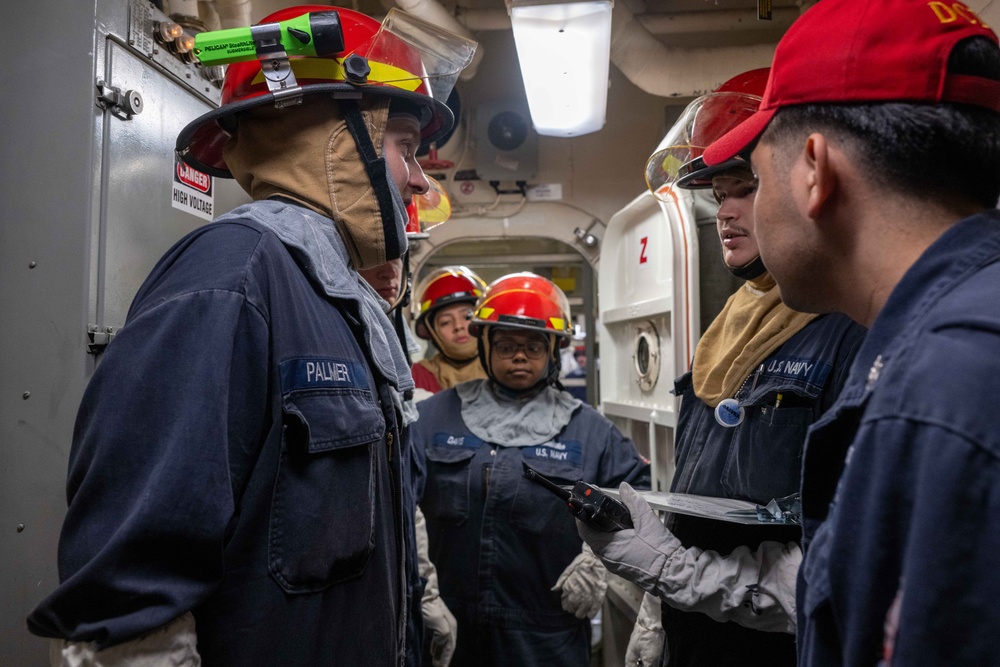 USS America (LHA 6) Conducts Damage Control Training