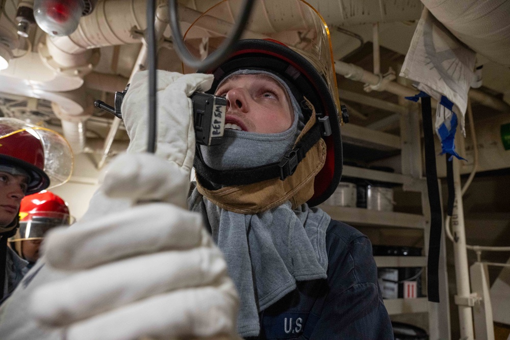 USS America (LHA 6) Conducts Damage Control Training
