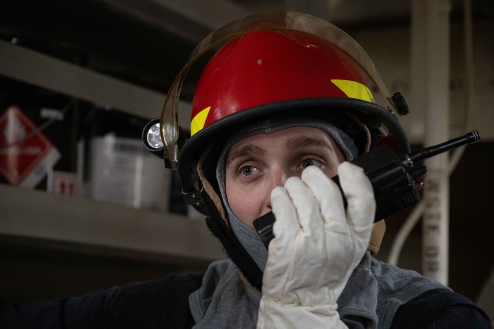 USS America (LHA 6) Conducts Damage Control Training