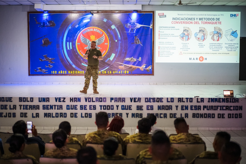 AMISTAD 2025: 944 ASTS conducts TCCC training in El Salvador