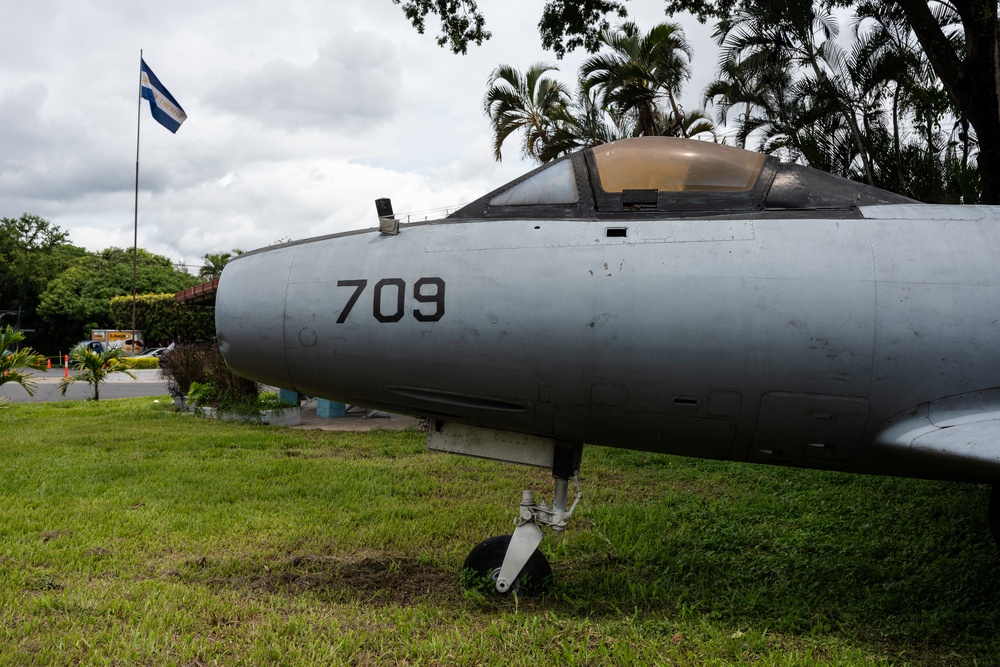 AMISTAD 2025: 944 ASTS conducts TCCC training in El Salvador