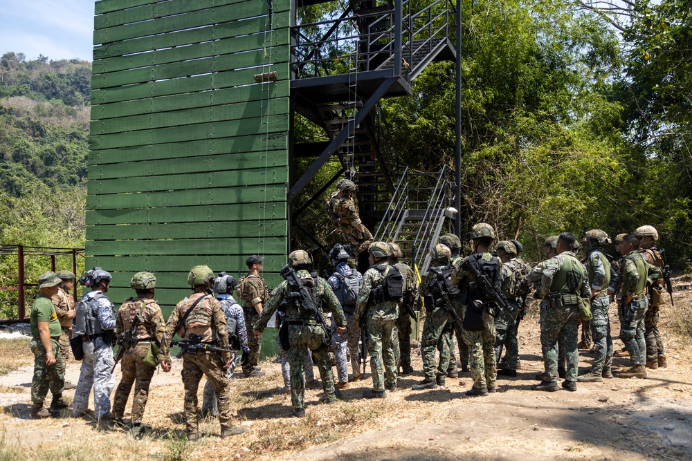 Balikatan 25: MARSOC, Philippines SOF Units conduct hook and climb training