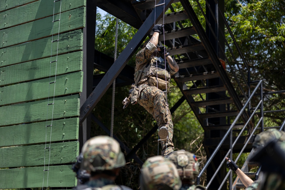 Balikatan 25: MARSOC, Philippines SOF Units conduct hook and climb training