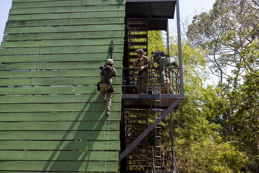 Balikatan 25: MARSOC, Philippines SOF Units conduct hook and climb training