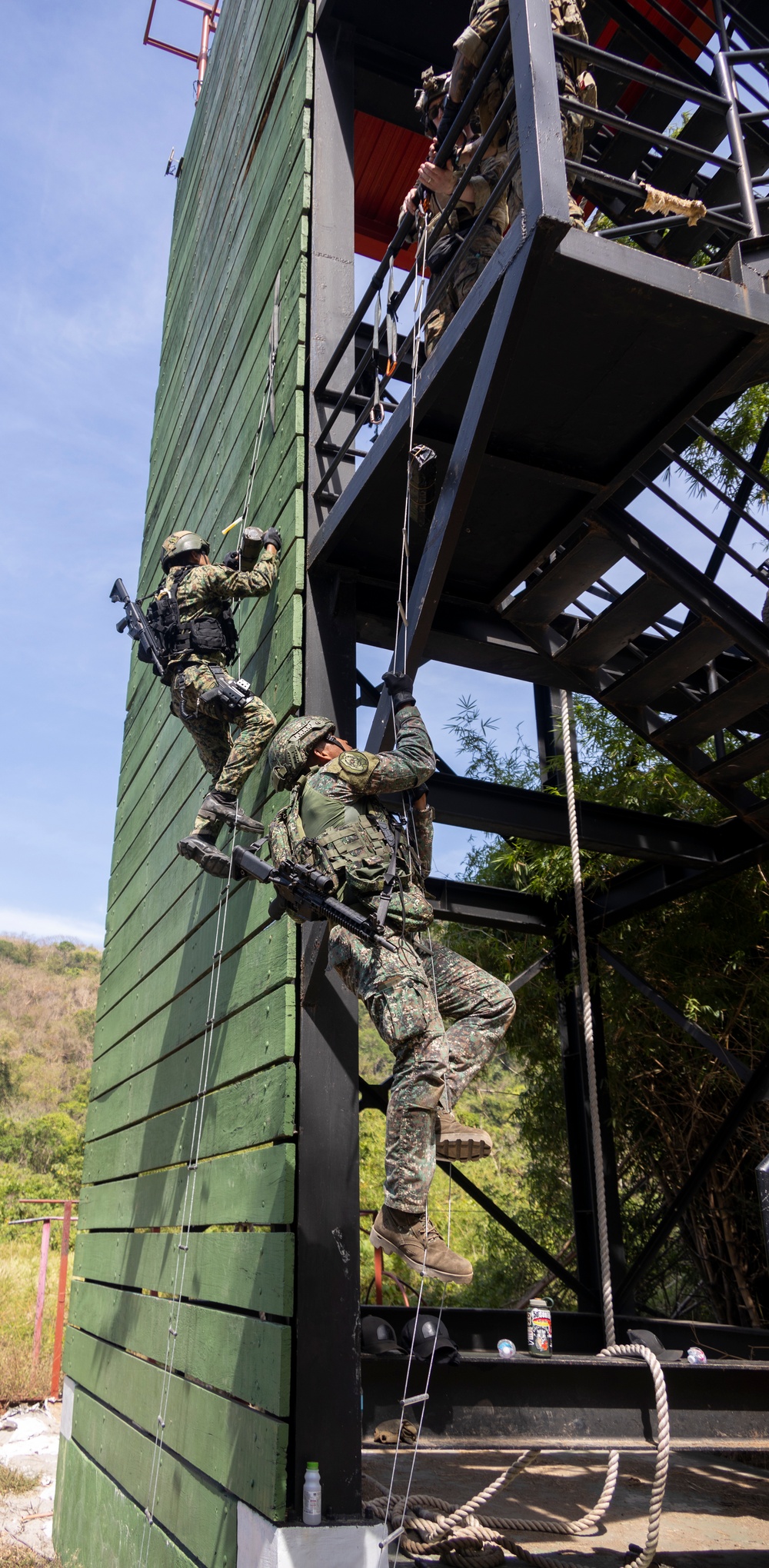 Balikatan 25: MARSOC, Philippines SOF Units conduct hook and climb training